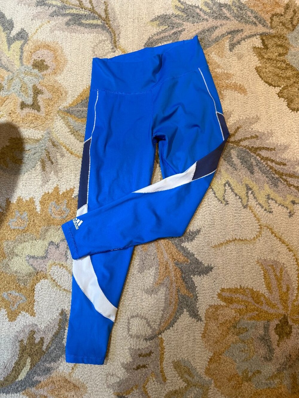 Adidas athletic leggings